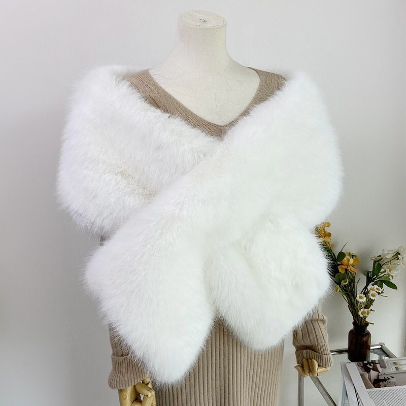 2025 élégant fausse fourrure de renard châle femmes écharpe col hiver chaud Cape mariage solide Pashmina peluche enveloppement de luxe