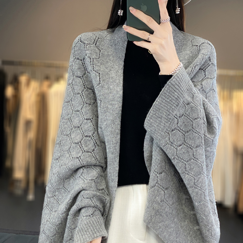 Cardigan en laine mérinos 100% pour femmes, nouvelle mode printemps, doux et élégant, écharpe tricotée ajourée, design sphérique, châles de style coréen