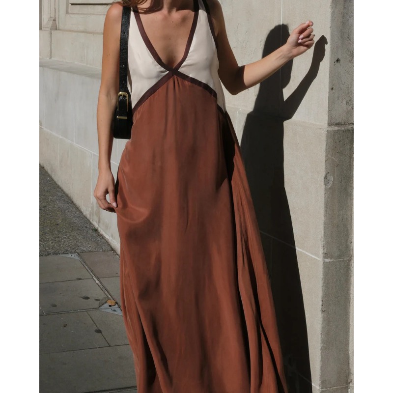 Robe femme mode col en v sans manches couleur bloquée grand groupe affichage printemps et été nouveaux produits