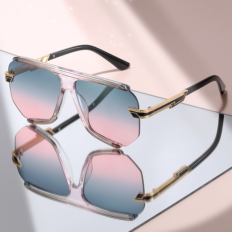 Lunettes de soleil aviateur surdimensionnées élégantes avec détails métalliques haut de gamme, conçues pour un style quotidien décontracté et une touche raffinée en extérieur