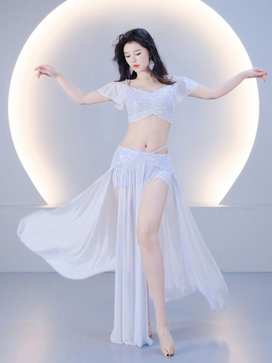 Costumes de danse orientale, haut à épaules dénudées + jupe à double fente, ensemble 2 pièces, manches longues, franges, strass, tenue de spectacle de danse