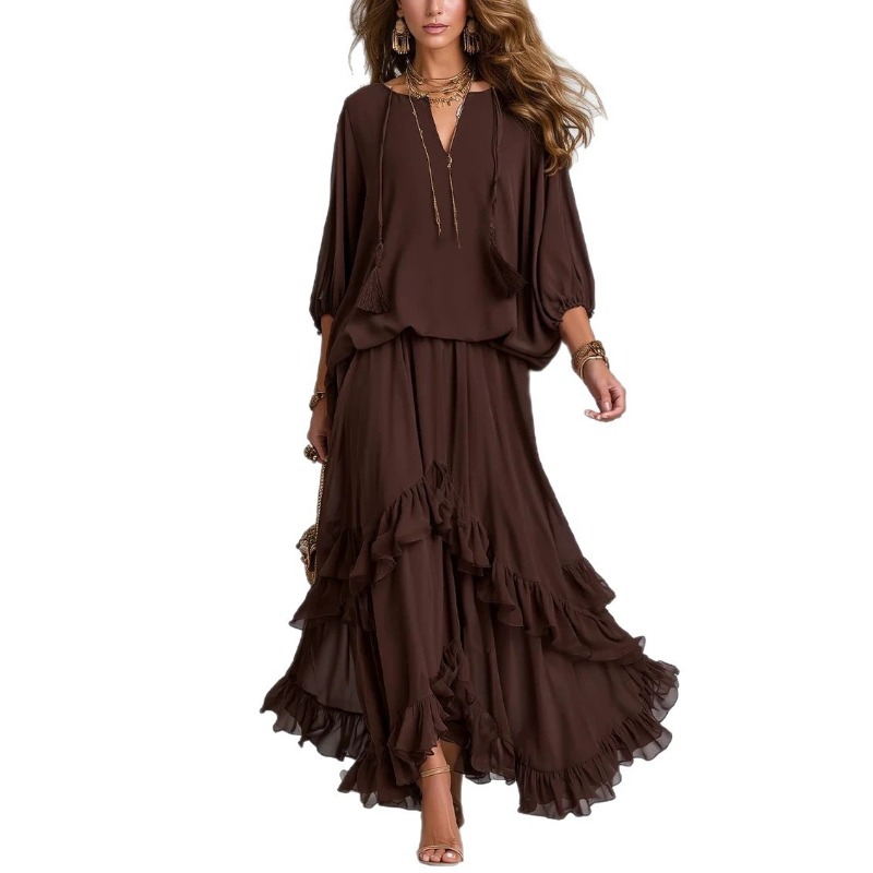 Ensemble deux pièces bohème pour femmes, haut à col en V avec franges et manches lanternes, jupe longue à volants irréguliers
