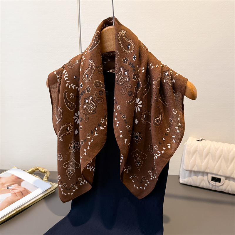 Foulards carrés de luxe en forme de cajou pour femmes, 70x70cm, doux, tache de cou, châle, chaîne, élégant, Bandanas, imprimé Paisley, Hijab