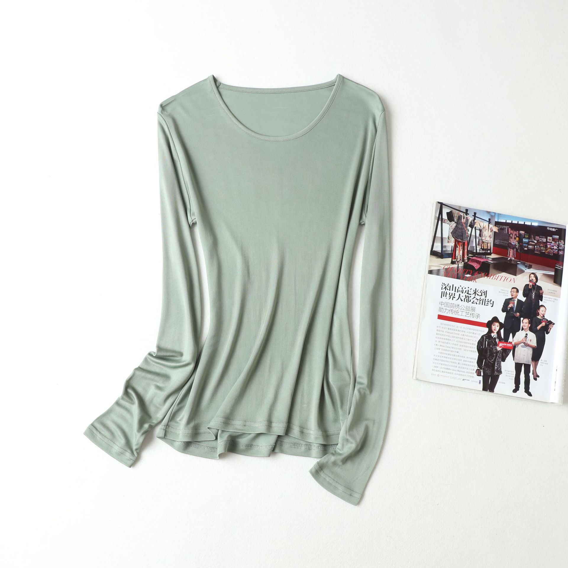 30% soie de mûrier + 70% Vicose élastique haute élasticité femmes soie tricoté col rond coupe ajustée chemise de fond dames maillots de corps