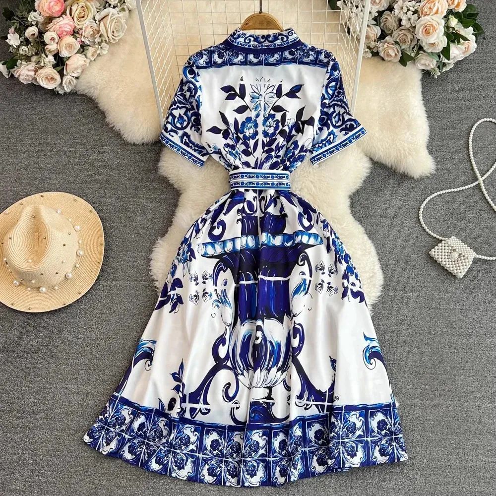 Robe longue pour femme, coupe trapèze, style Y2K streetwear, élégante pour soirée, travail ou occasion spéciale, col rabattu, manches courtes, imprimée, taille haute
