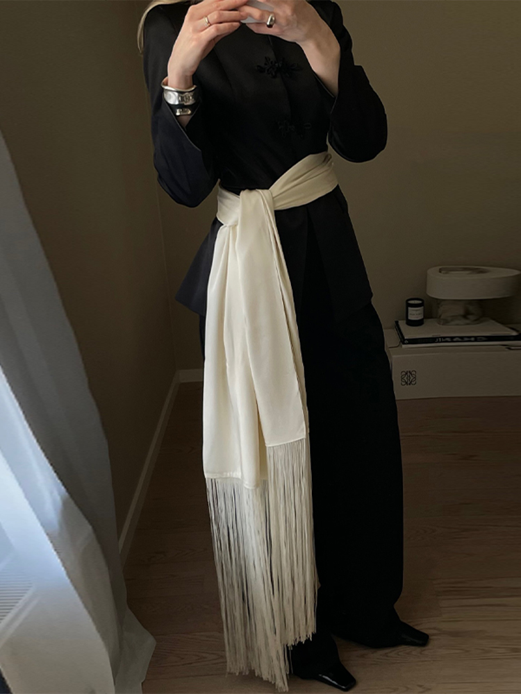 Écharpe en satin pour femme à franges longues, unie, soyeuse, grande taille, châle enveloppant, collection Printemps-Été 2026, style urbain