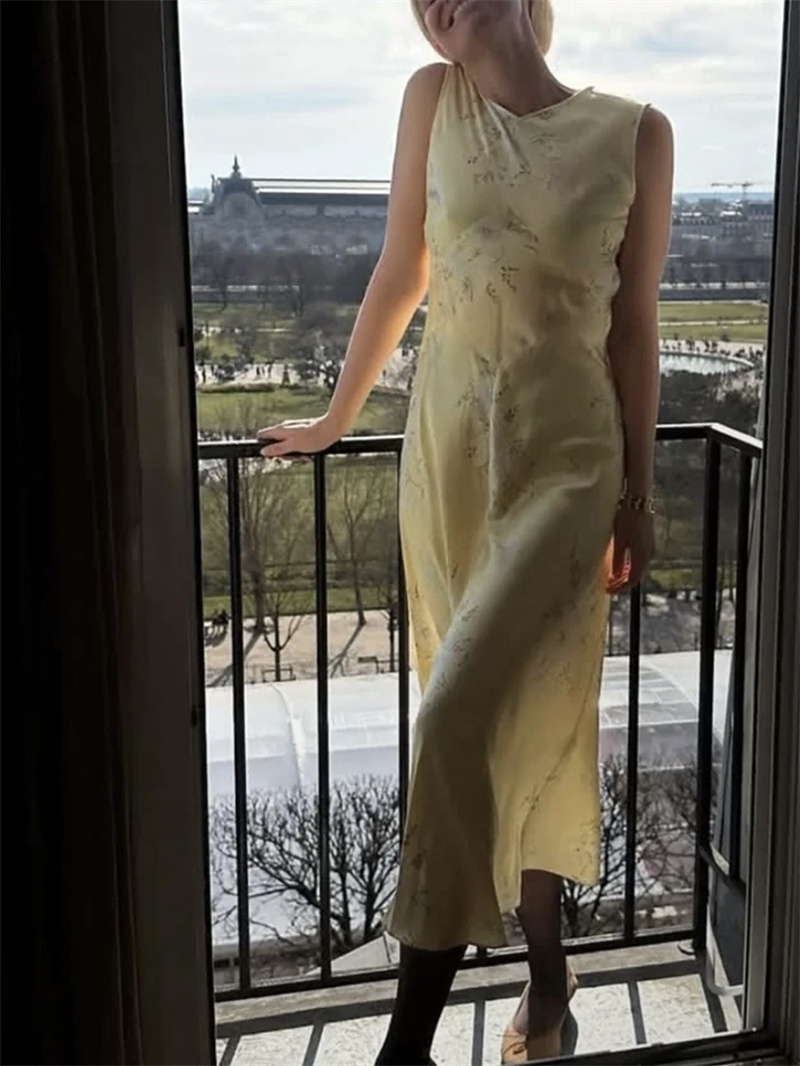 Robe en satin à imprimé floral 100% soie pour femmes, nouvelle collection été, col en V, sans manches, coupe ajustée, jaune, robe midi style A