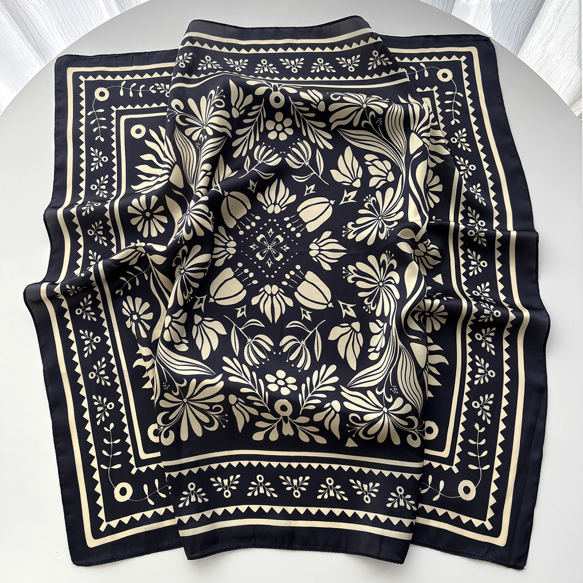 Écharpes en soie imitation satin pour femmes, foulards rétro à motif Paisley, bandeaux carrés, châles et étoles féminines