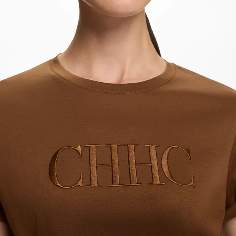 T-shirt élégant brodé de lettres CH 2026 en coton doux à manches courtes, col rond décontracté pour femme, idéal pour les tenues quotidiennes