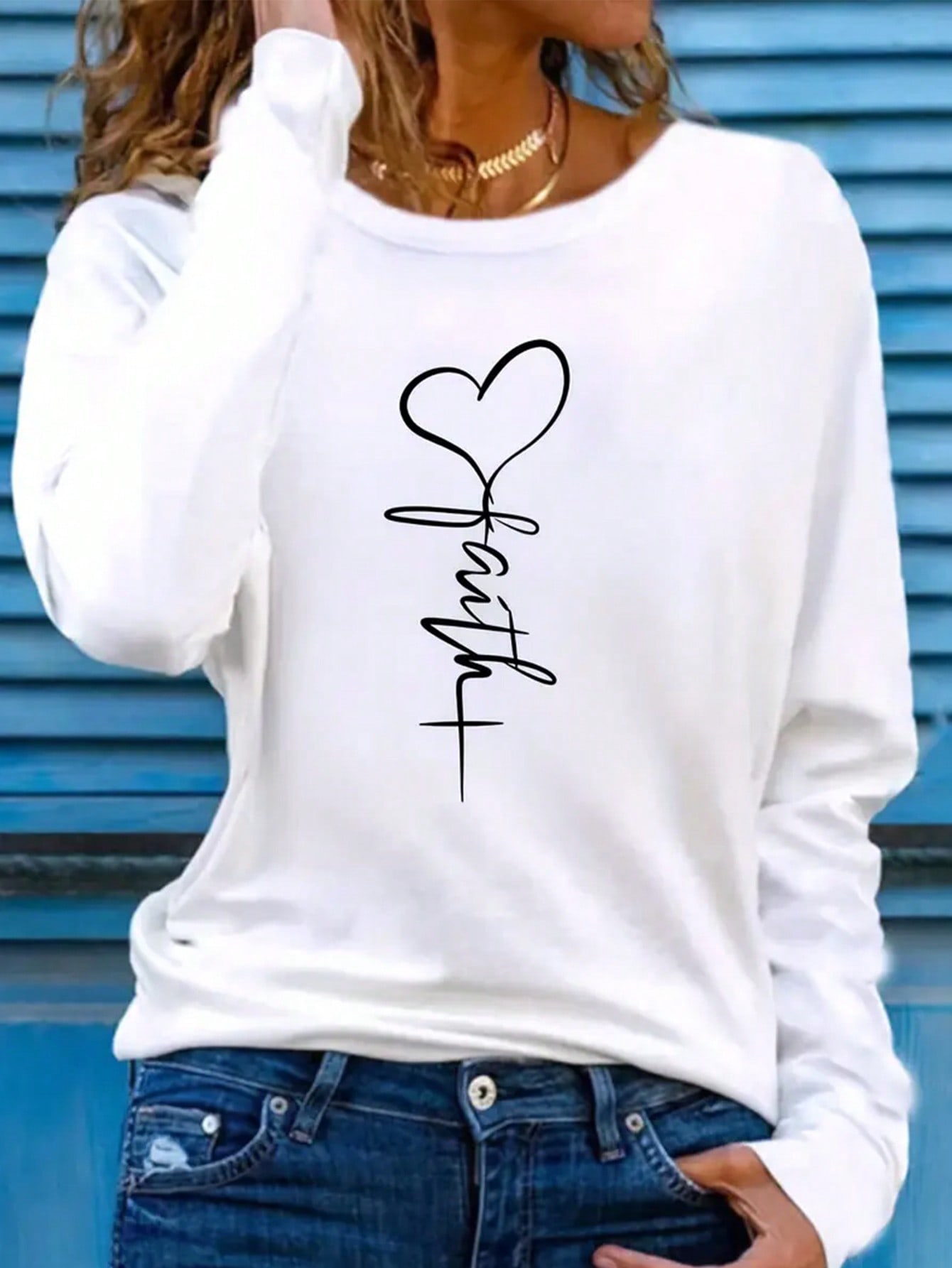 Haut à manches longues pour femmes, col rond ample, couleur unie élégante, t-shirt en polyester tricoté, mode automne et hiver, motif cœur