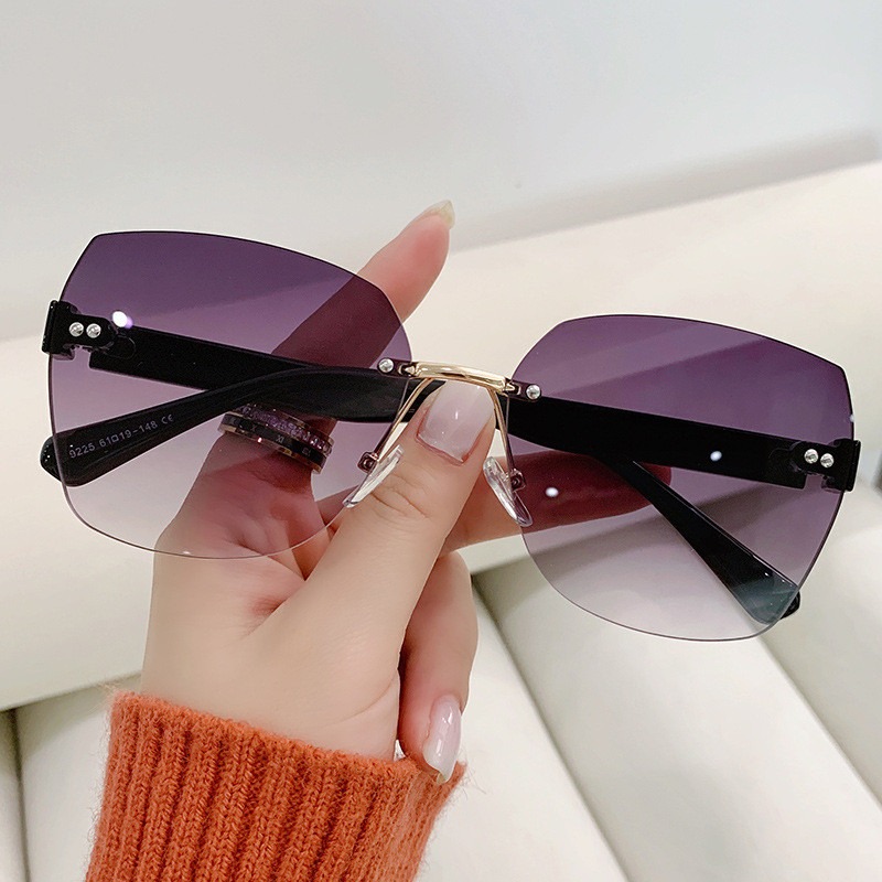 Lunettes de soleil Vintage sans bords pour femmes, dégradé, nuances d'été, mode UV400, sans cadre, lunettes pour dames