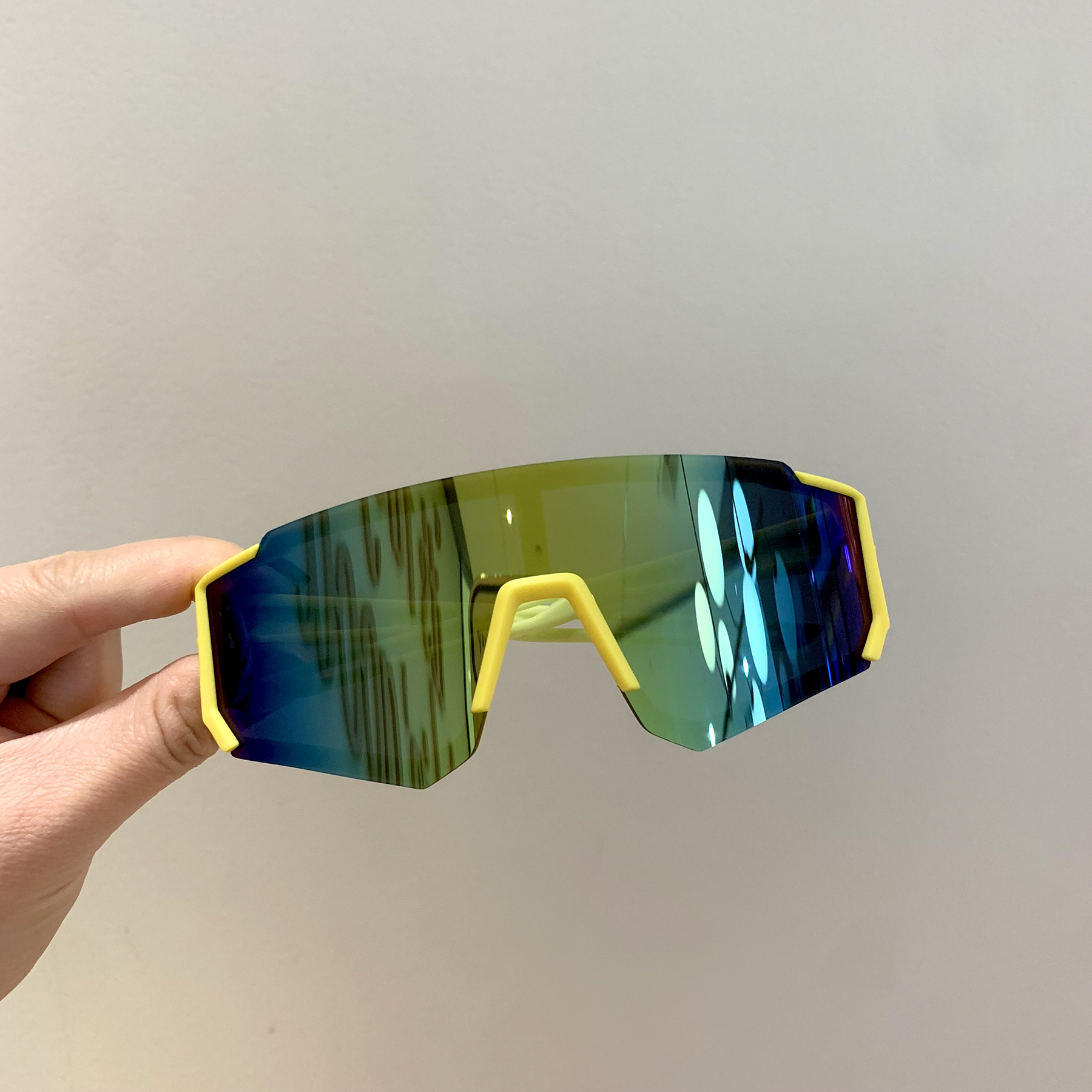 Beaux lunettes de soleil pour garçon, grandes montures, coupe-vent, Anti-ultraviolet, pour Ski, équitation, personnalité confortable, photographie de rue