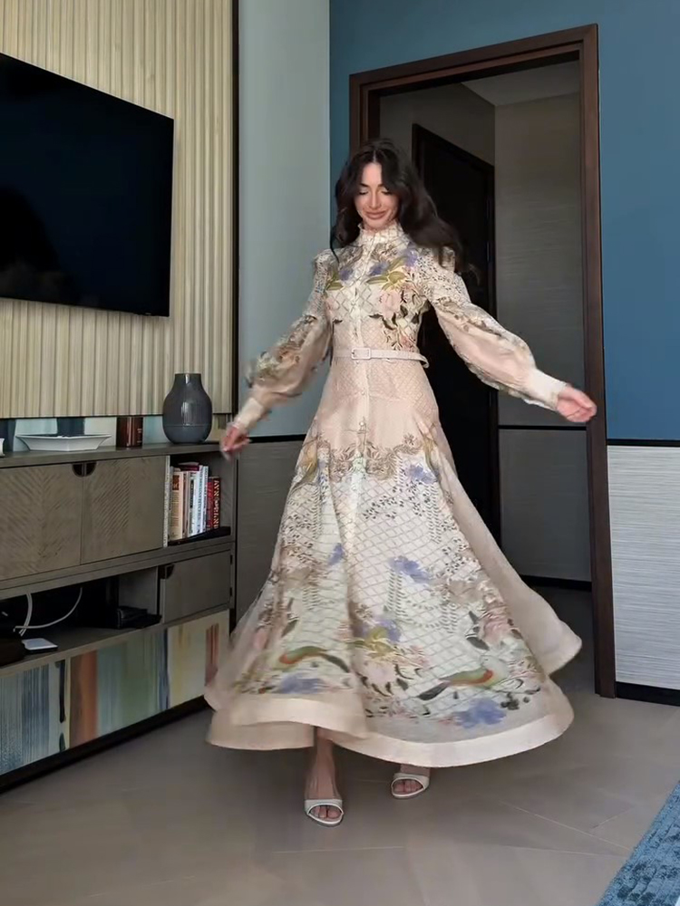 Robe drapée élégante pour femme à col semi-montant, manches amples, imprimé dentelle, simple boutonnage, avec ceinture, collection été 2026