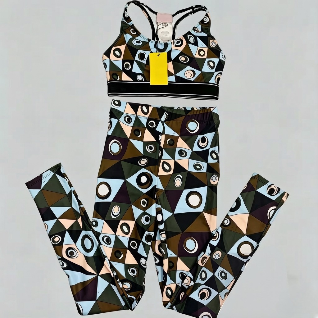 Ensembles de yoga et de sport pour femmes, design classique 2026, avec foulard bandeau et logo signature, de marque de luxe, comprenant des ensembles pantalon et des tenues de plage