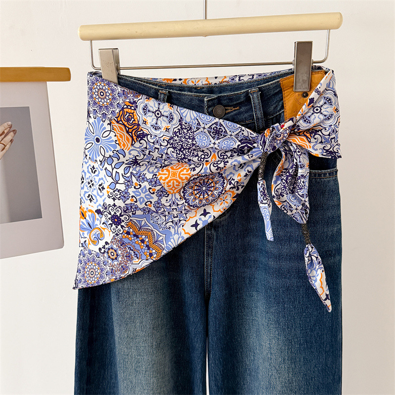 Écharpe triangulaire imprimée à double couche en soie simulée à imprimé léopard, avec chaîne, à nouer à la taille, protection solaire, châle, foulard pour femme