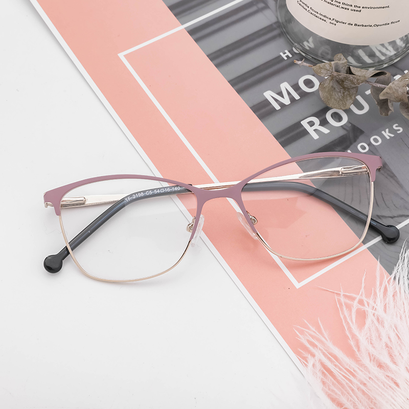 Montures de lunettes en métal pour femmes, montures optiques de prescription, verres transparents, montures de lunettes roses, nouveau design de marque 2022
