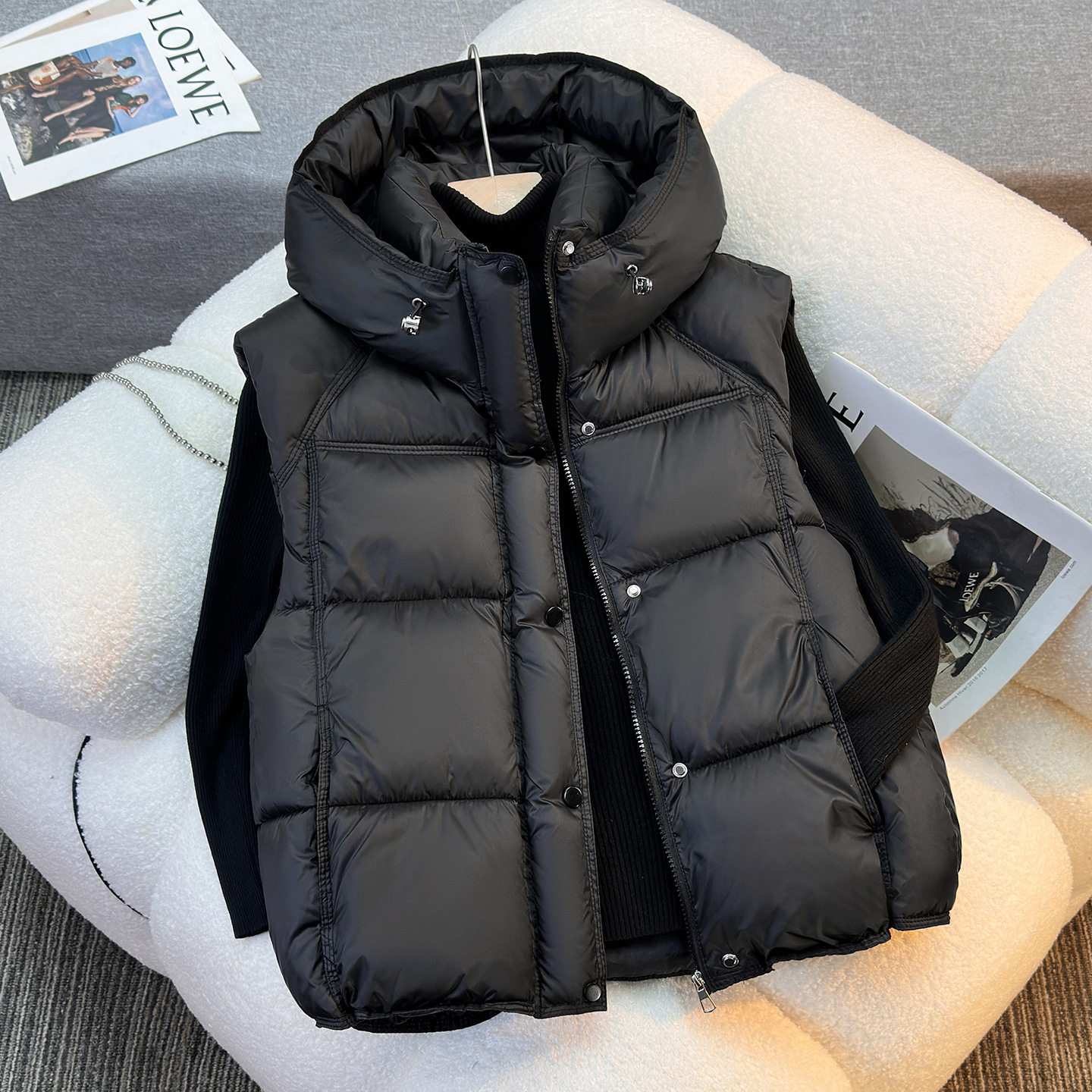 Gilet en coton à capuche pour femmes, veste sans manches, manteau d'automne-hiver 2026, nouveau gilet en coton ample pour femmes, vêtement d'extérieur féminin.