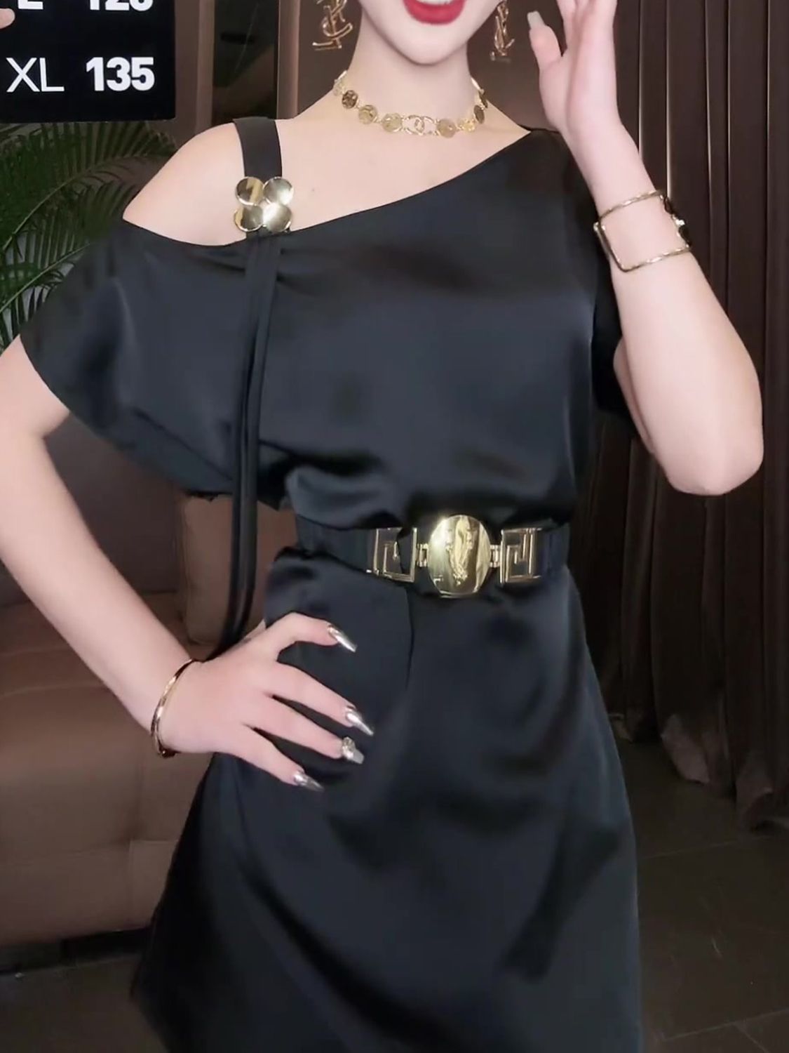 Nouvelle robe d'été avec tempérament élégant et minceur au-dessus des genoux