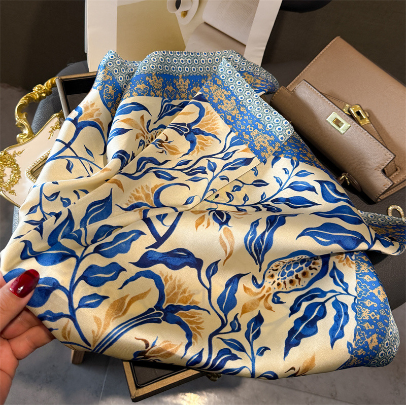 Foulard en Satin pour femmes, mouchoir imprimé, Bandana, petit silencieux de cou, Hijab, châles carrés, 70x70cm, nouvelle collection