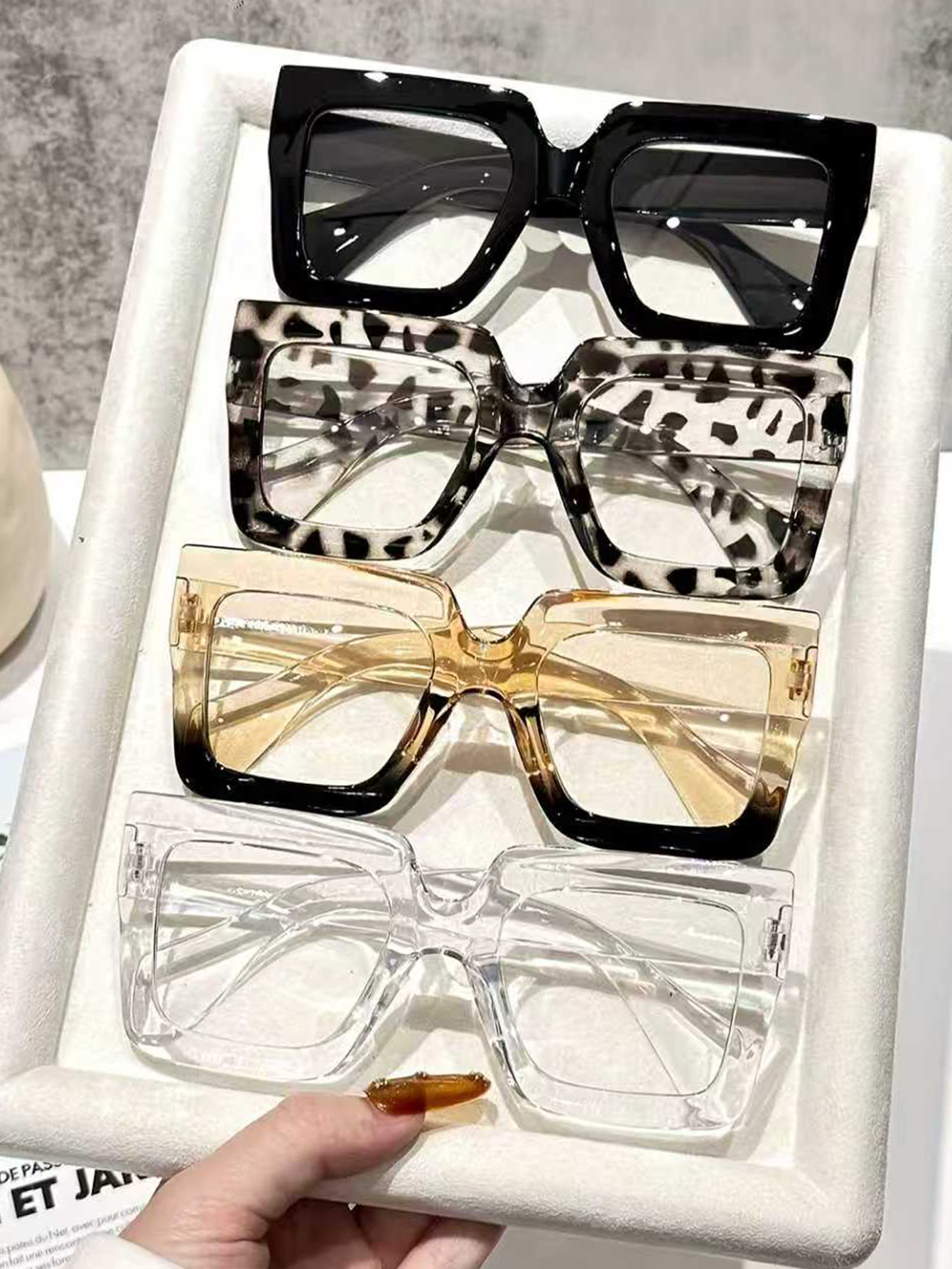 Ensemble de lunettes à monture rectangulaire surdimensionnée 4 pièces, montures multicolores avec lentilles transparentes, adapté à un usage quotidien et aux cadeaux de vacances