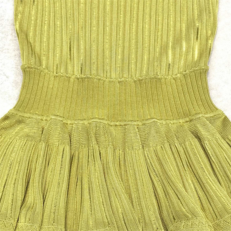 Nouvelle robe décontractée pour femme, mini-robe en maille élastique pour l'été 2026, ajustée à la taille, sans manches, courte, style robe à volants