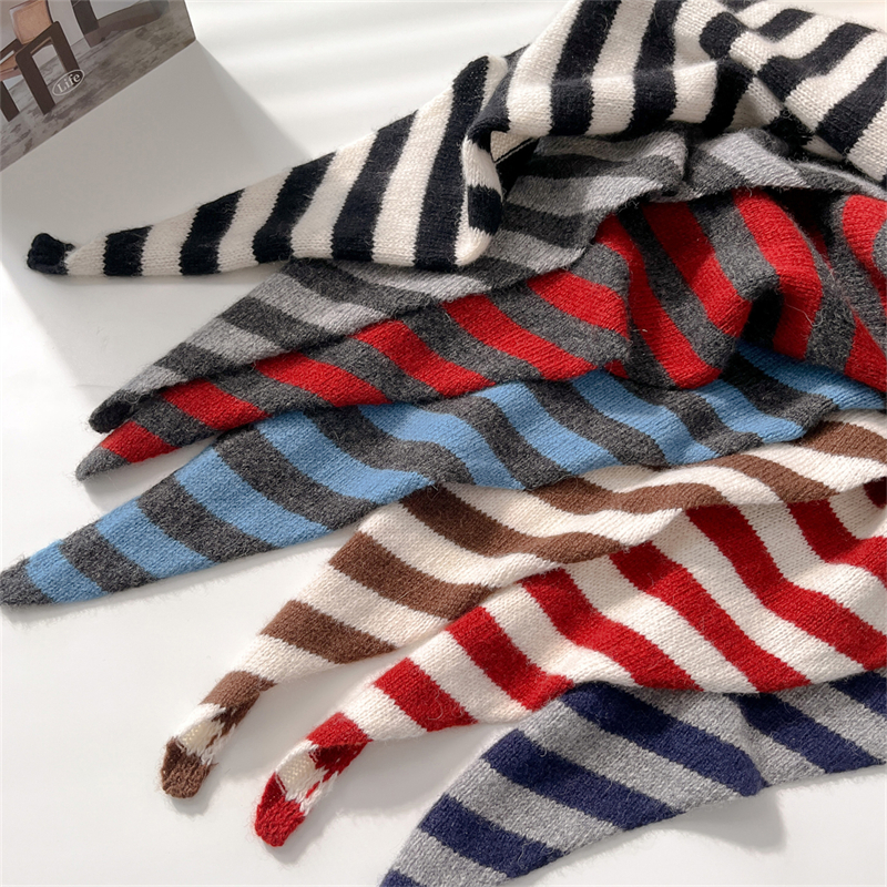 Écharpe Triangle coréenne britannique, écharpe triangulaire en laine de Niche pour femmes, foulard tricoté, écharpe tricotée chaude multifonctionnelle