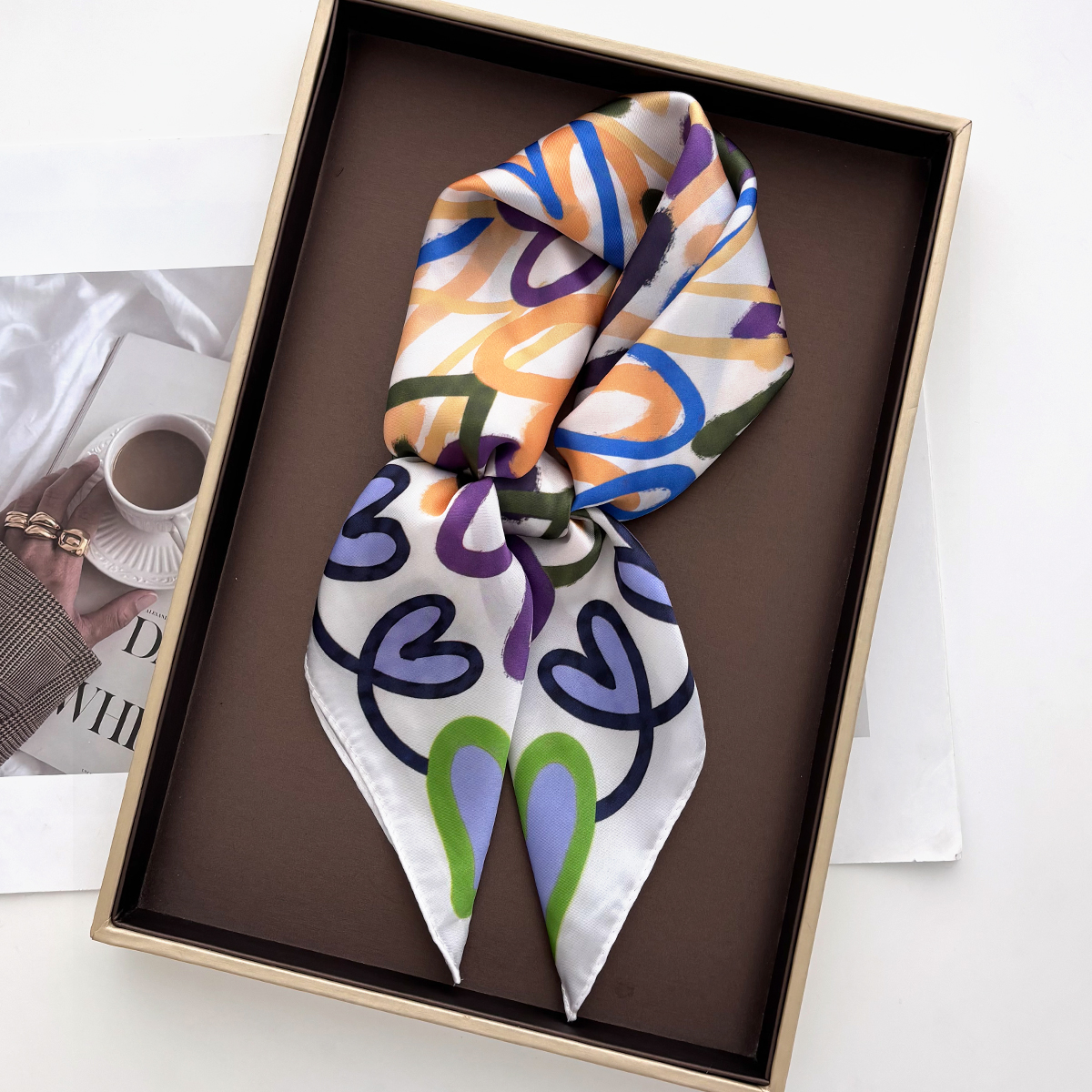 Foulard carré en satin pour femme 70x70cm, imprimé cœurs mignons, imitation soie, bandana, foulard de cou, bandeau pour cheveux, foulard de sac, mouchoir décoratif