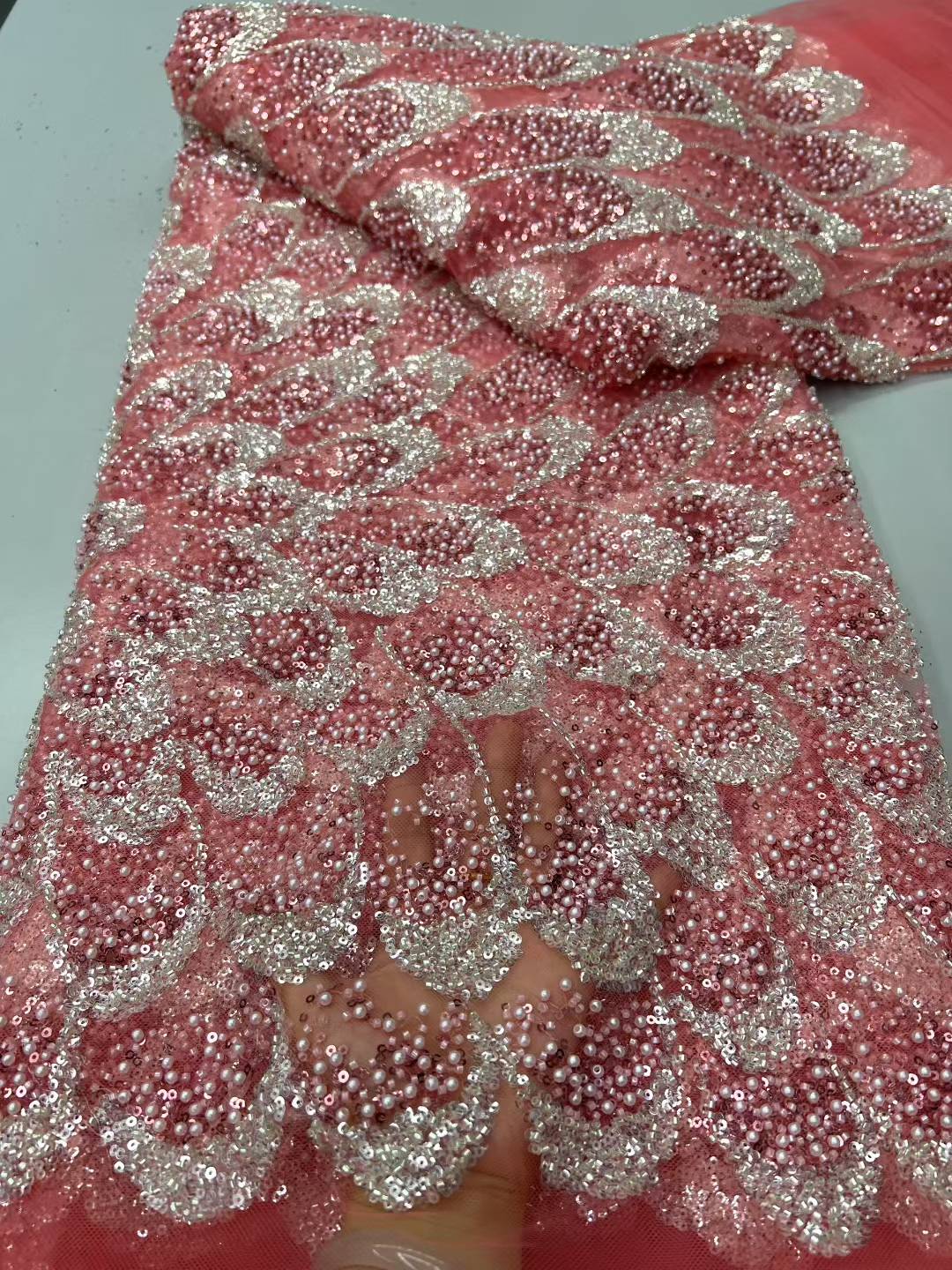 Nouveau Design de mode afrique nigérian motif artistique broderie à la main paillettes offre spéciale perles françaises Tulle dentelle pour robe de soirée