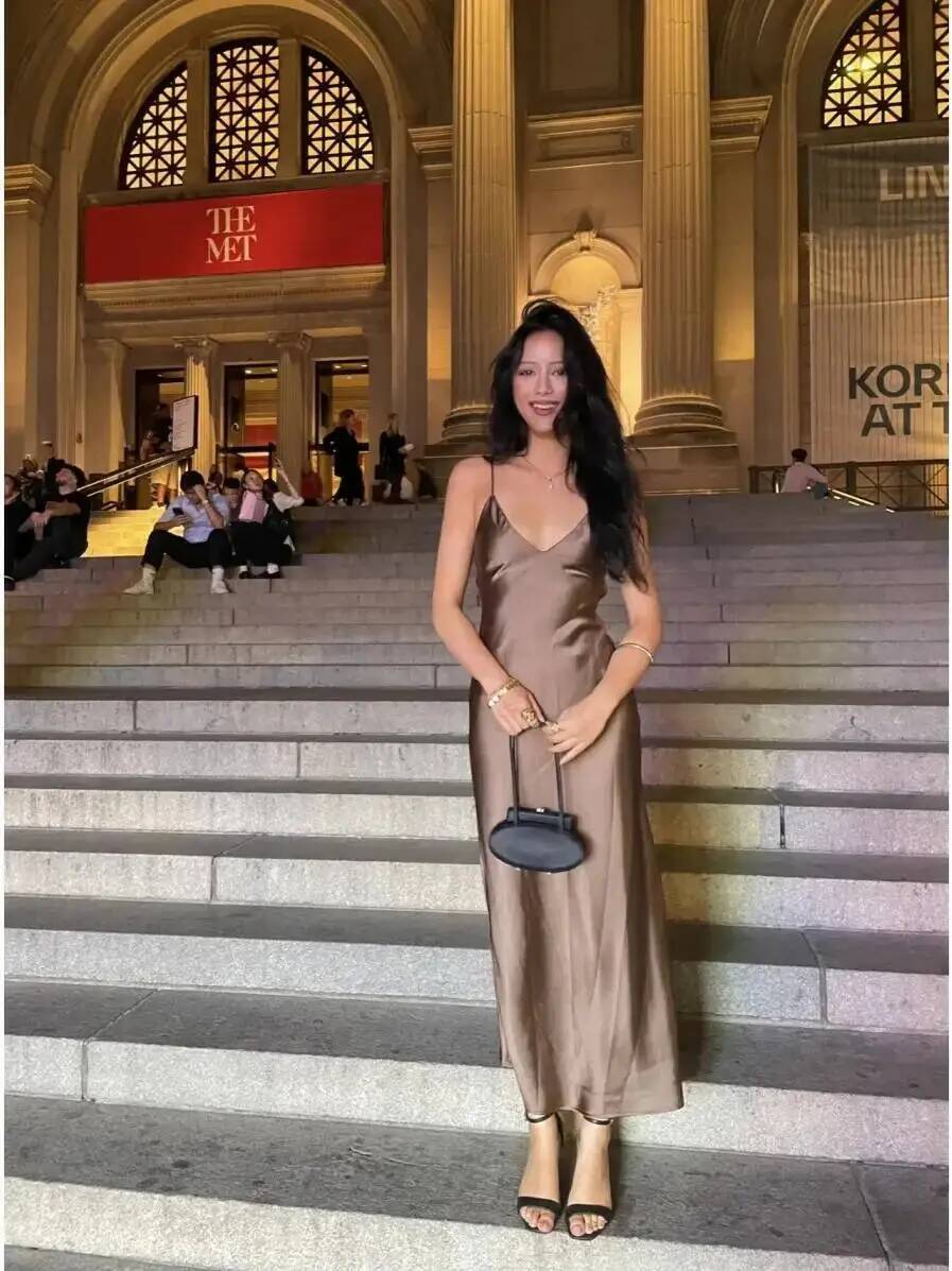 Nouvelle Robe Midi Élégante en Soie Satinée pour Femme Printemps 2026, Sexy, Dos Nu, Col en V, pour Soirée, Modèle K0SY