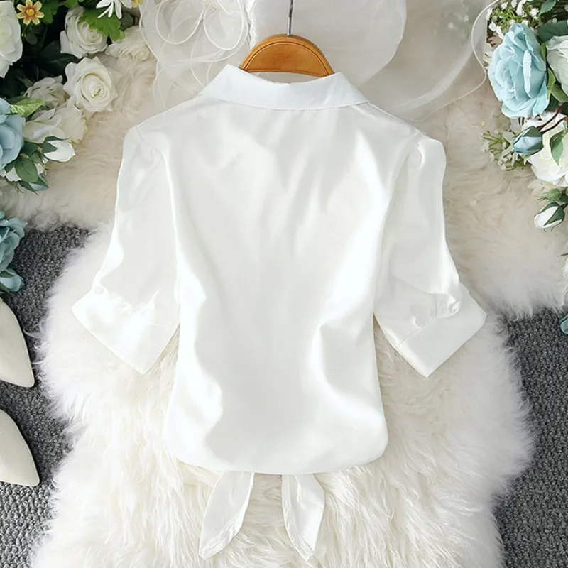 Été chemise blanche 2025 basique à manches courtes femmes Blouses solide boutonné petit haut noué taille élégante femmes tuniques hauts 19870