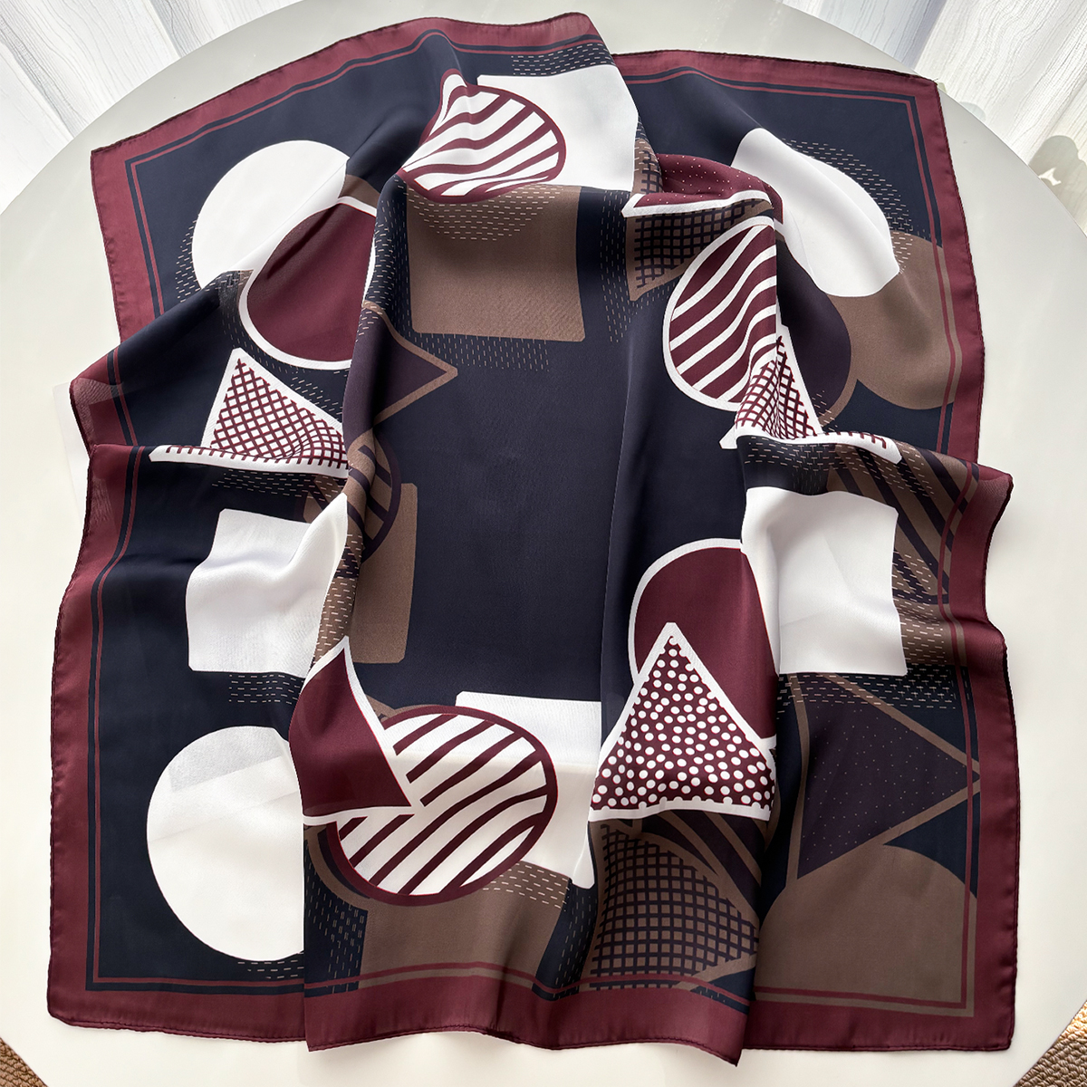 Foulard carré de luxe pour femmes, élégant, Hijab, tache douce, Imitation soie, châle à la mode pour voyage