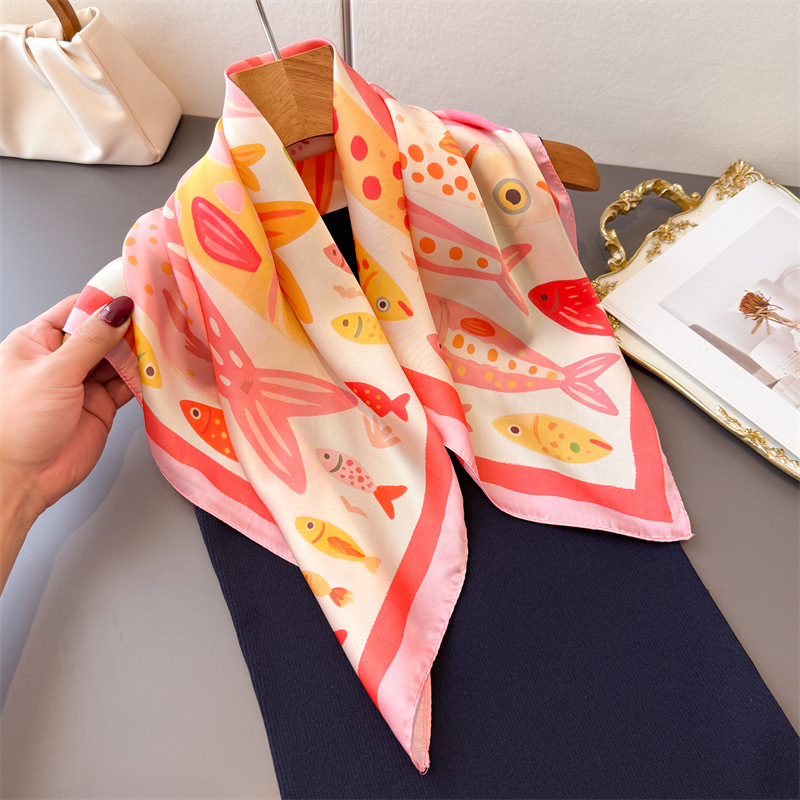 Foulards carrés en soie à motif poisson coloré pour femmes, élégants hijabs toutes saisons, écharpes décoratives pour le cou, bandanas doux
