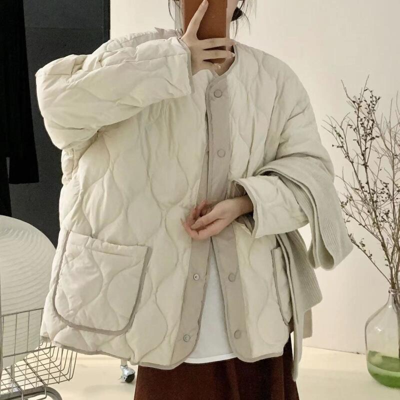 Femmes coréennes Patchwork diamant coton veste automne hiver mode col rond matelassé veste léger confort vêtements de dessus pour femmes