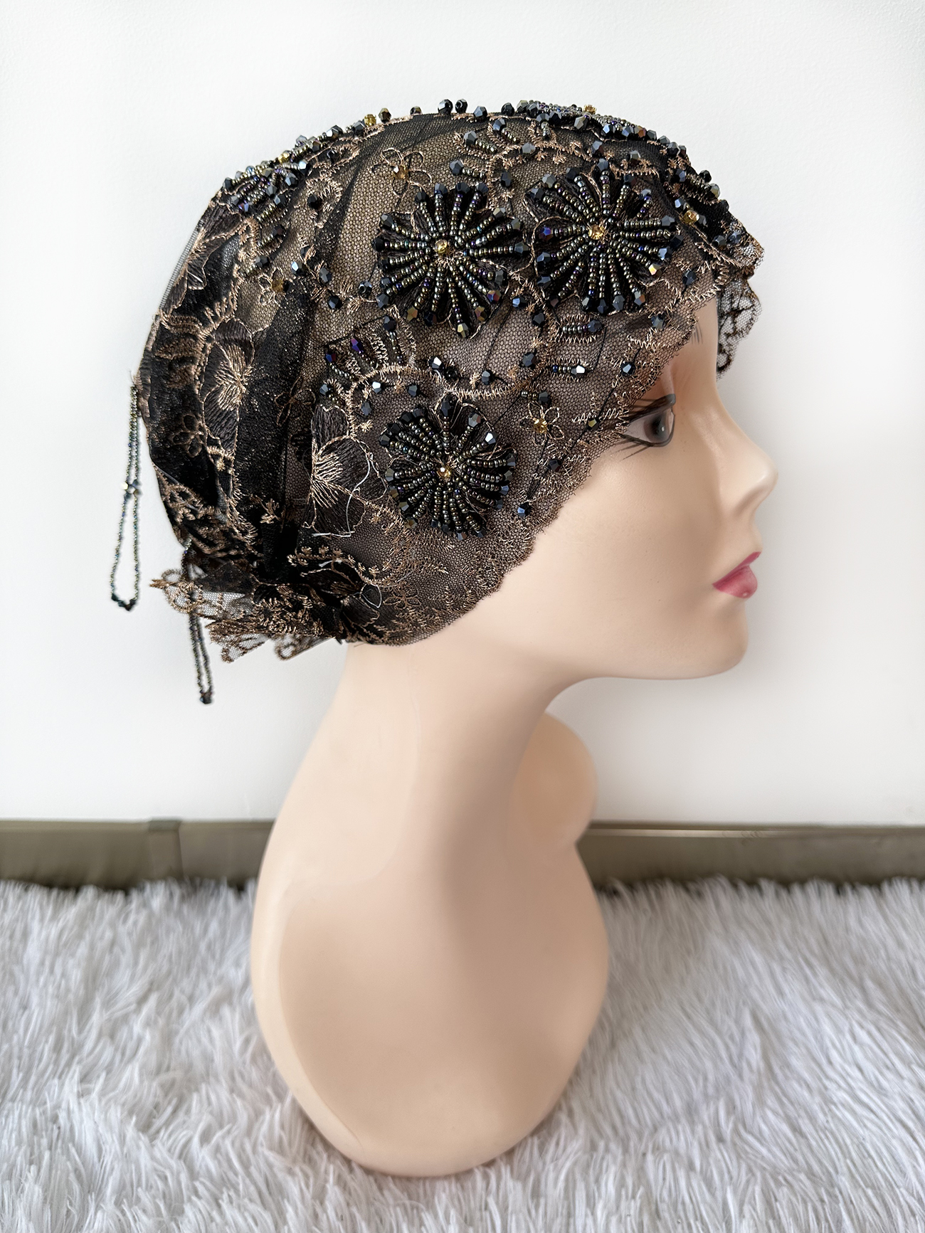 Haute qualité dentelle artisanale perlée Turban chapeau femme bandeau casquettes femmes musulmanes foulard Bonnet prêt à porter intérieur Hijabs