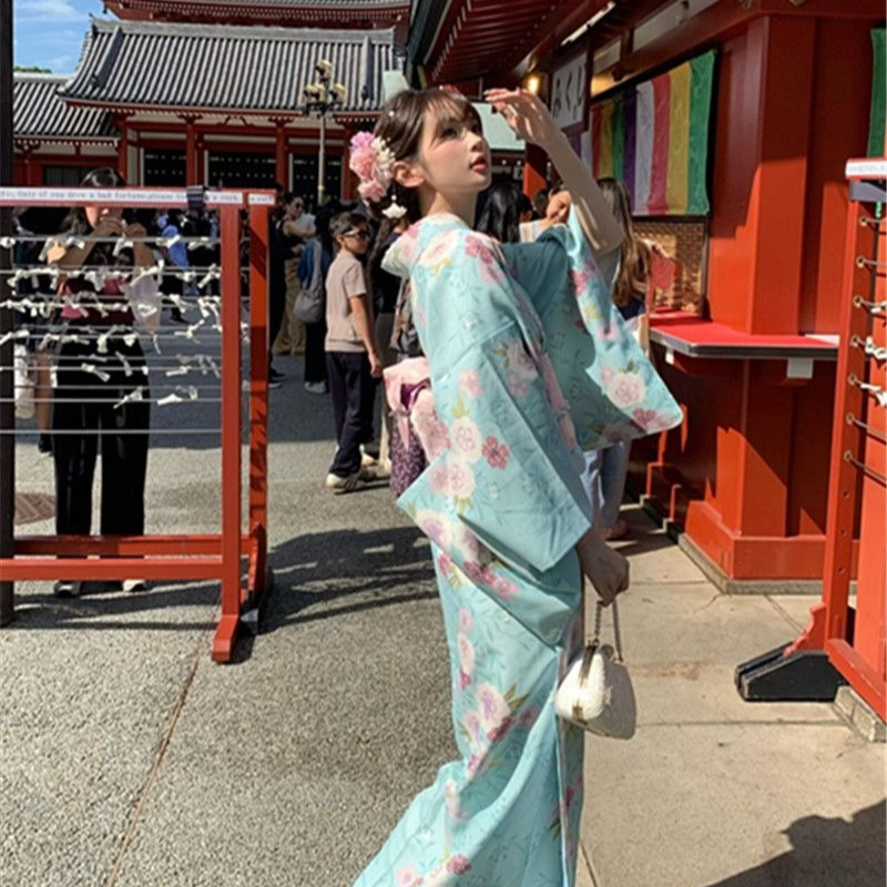 Kimono Yukata rétro amélioré, tenue japonaise élégante et littéraire, idéale pour la photographie de portrait en studio et les tenues à thème décontractées