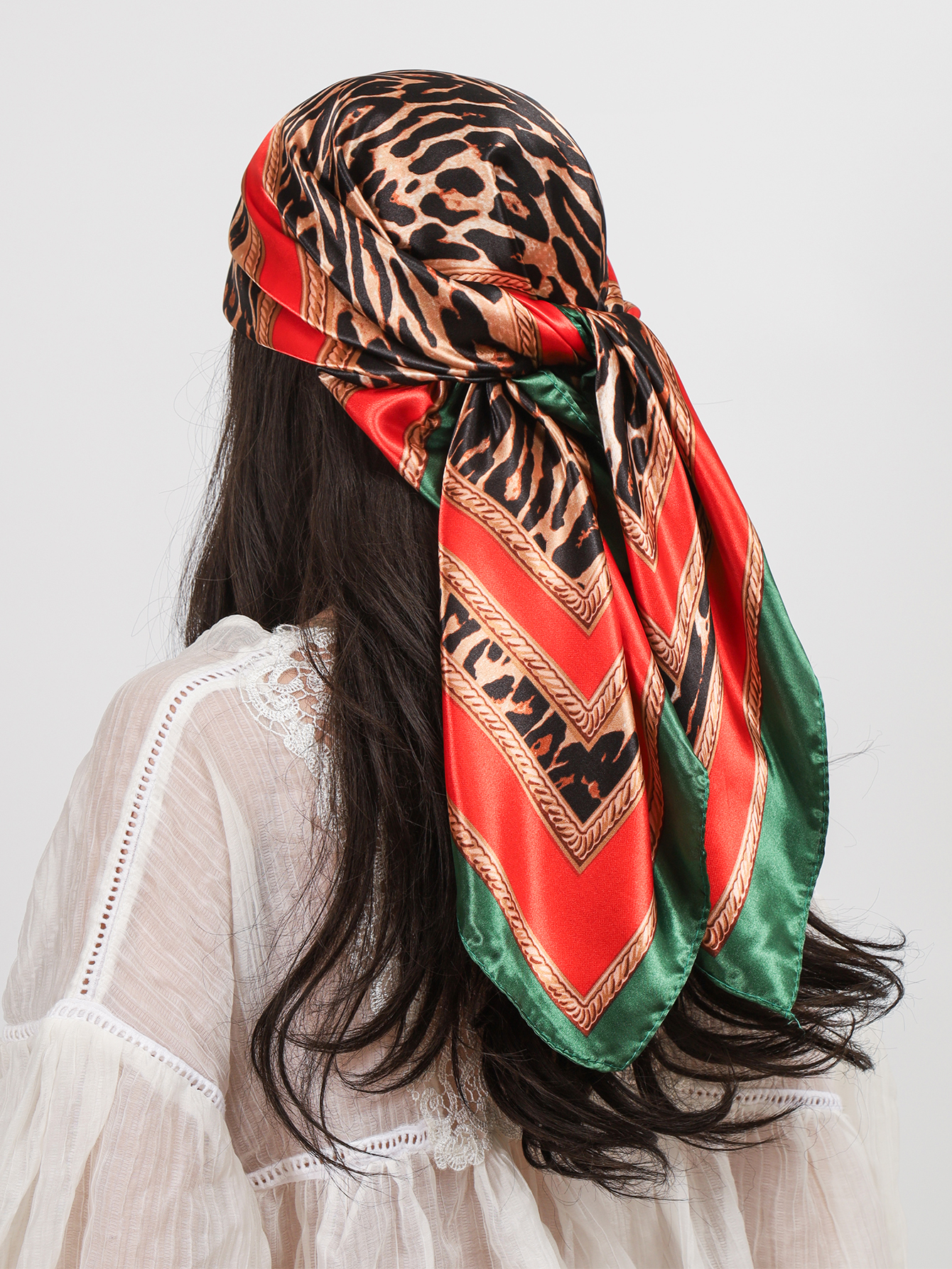 1PCS Foulard carré de luxe pour femme, 90*90cm, en soie satinée, bandana doux, écharpe de cou, hijab, foulard pour cheveux pour femmes