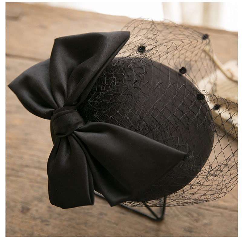 Chapeau en maille à nœud papillon, visage forgé, robe de défilé, couvre-chef Photo britannique rétro léger, chapeau de luxe