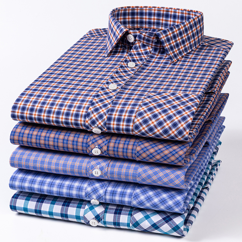 La nouvelle chemise à manches longues pour homme est cool et décontractée. C'est un style streetwear à carreaux, fin et entièrement en coton, idéal pour le printemps et l'été.