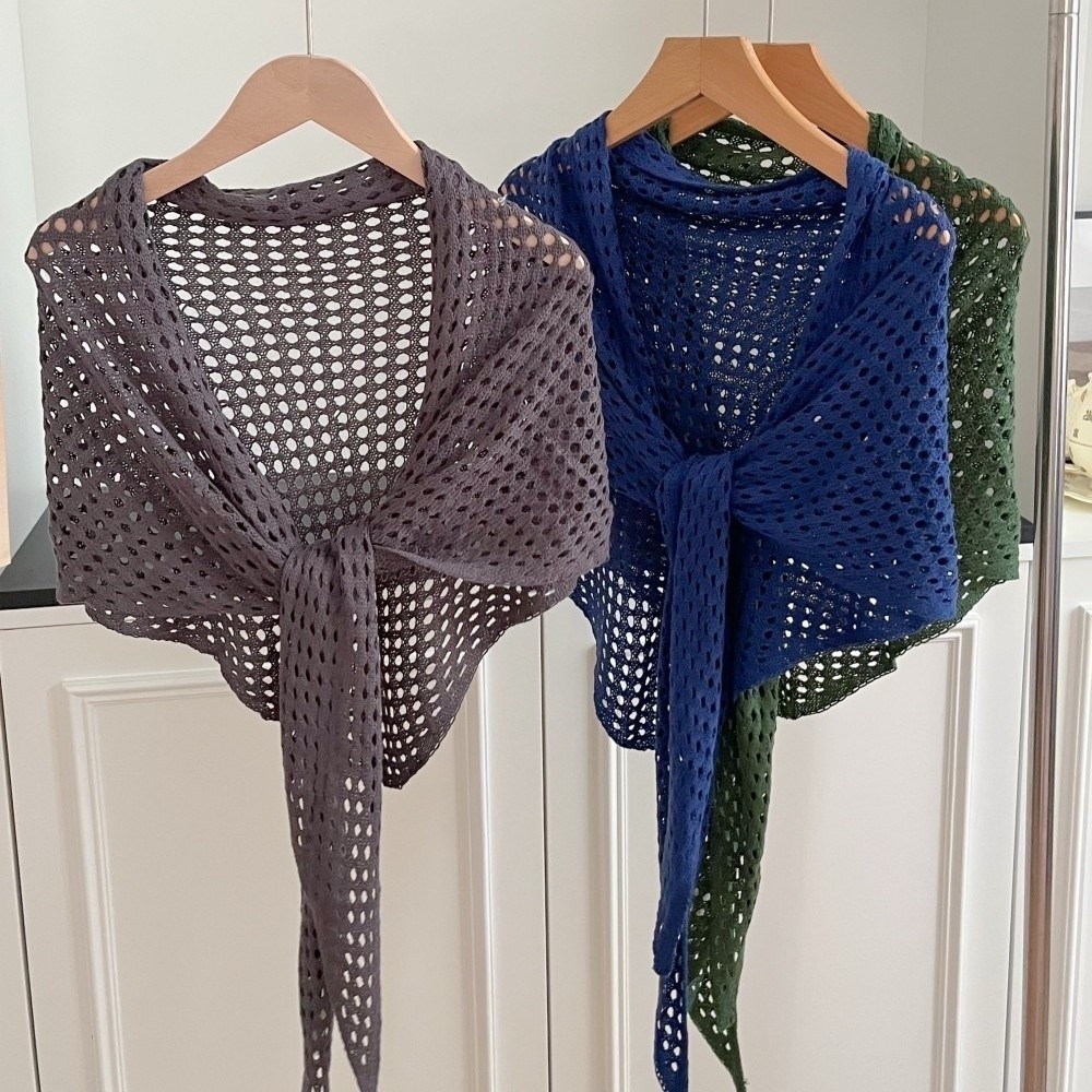 Écharpe triangulaire ajourée tendance, châle respirant en tricot de couleur unie, protection solaire légère pour femme