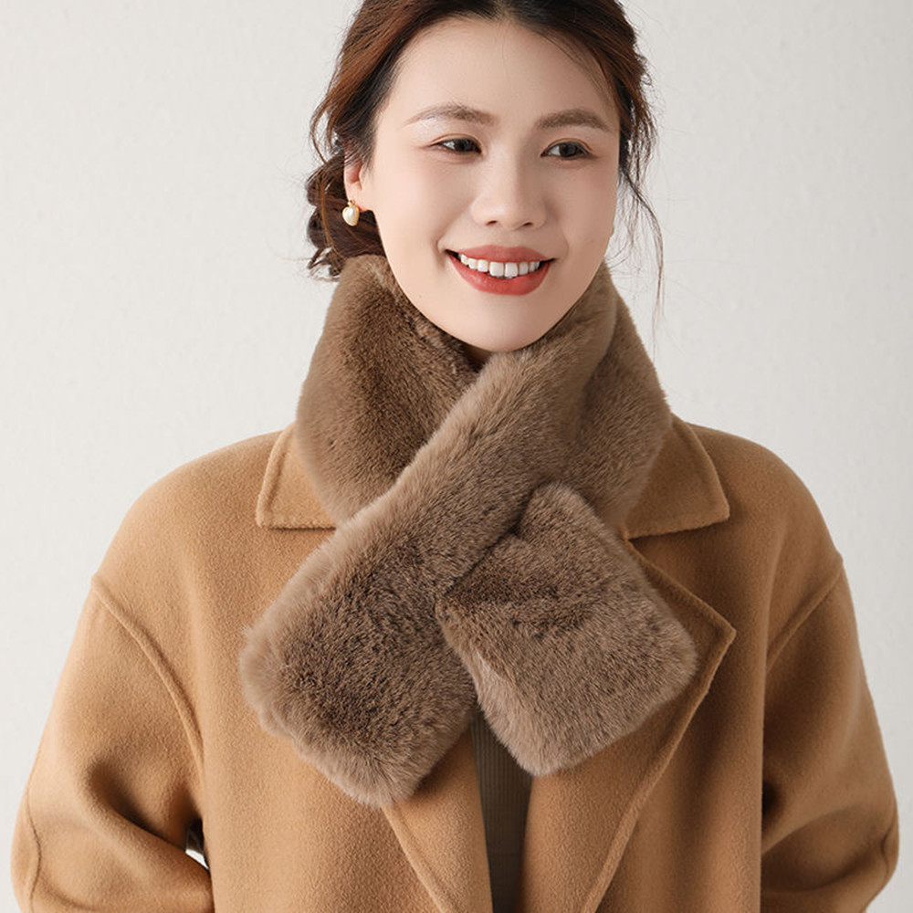 Nouvelles foulards féminins hiver femmes bretelles croisées châle doux fausse fourrure de lapin cou plus chaud hiver résistant au froid doux polyvalent écharpe