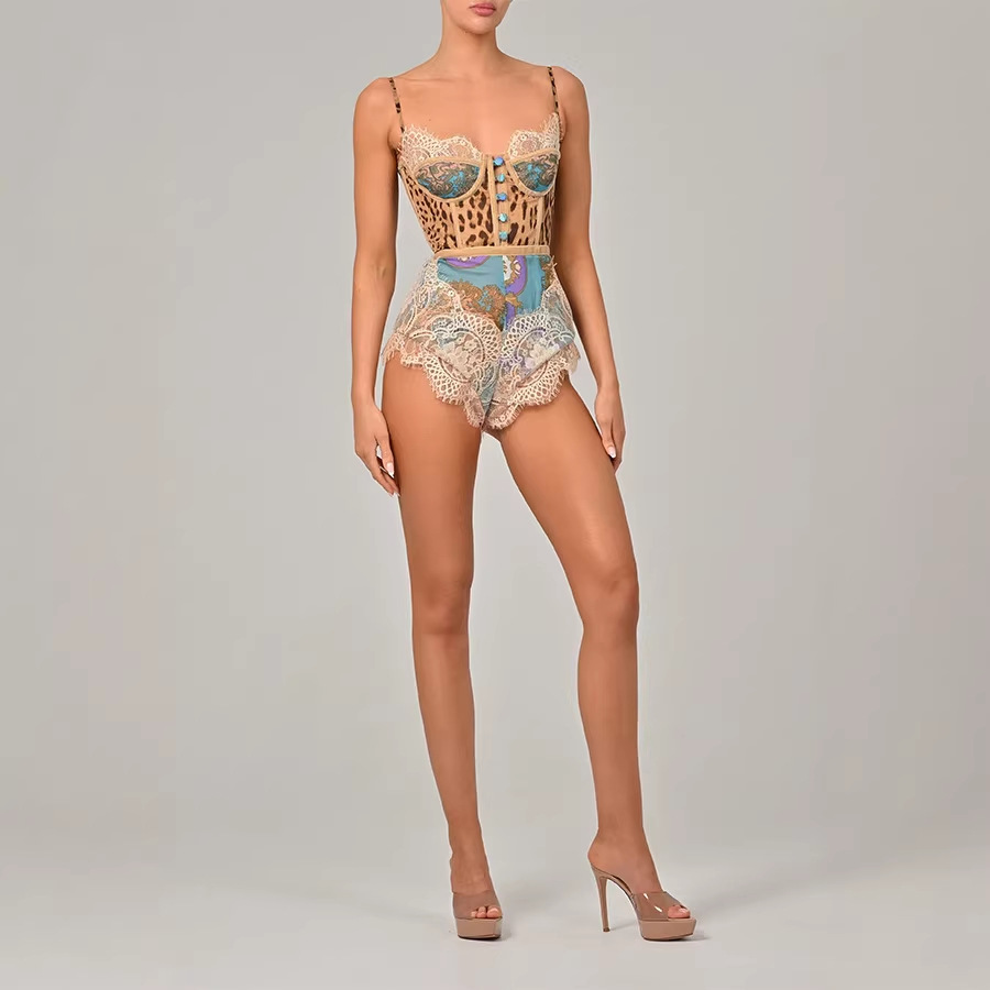 Nouvelle Combinaison Femme Bohème Chic pour Vacances à la Plage 2026 – Tendance Sexy, Imprimée, Coupe Slim, Bretelles et Dentelle – Idéale Printemps-Été
