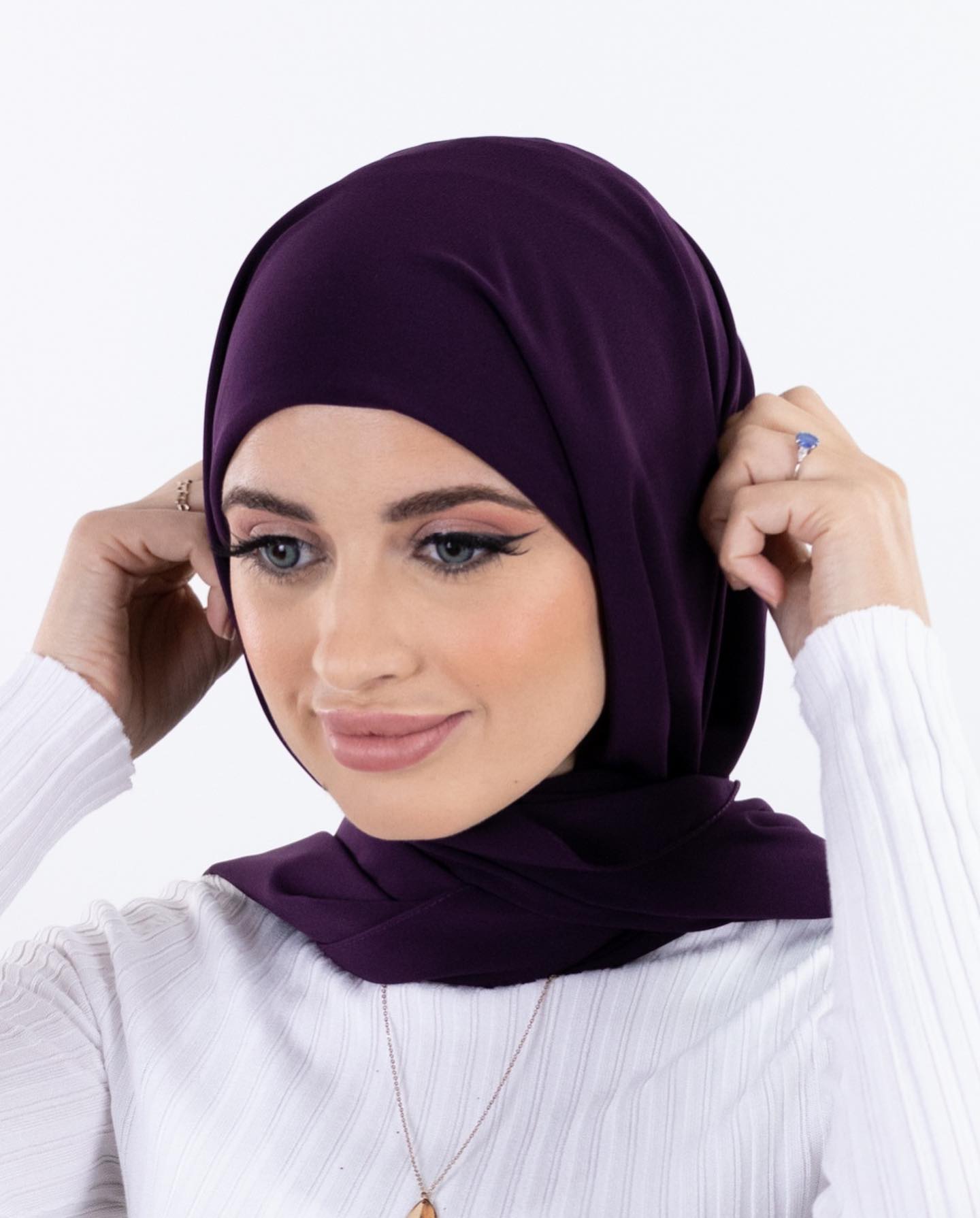 Broche gratuite instantanée en mousseline de soie Hijab femmes Jersey Bonnet Islam châles et enveloppes Bonnet Hijab sous-écharpe casquette Foulard Femme