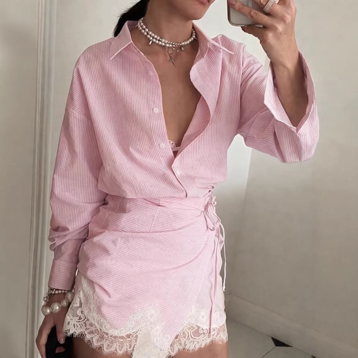 Ensemble chemise et jupe à rayures en dentelle pour femme, manches longues, printemps-été 2026, nouveau style, tenue élégante et décontractée