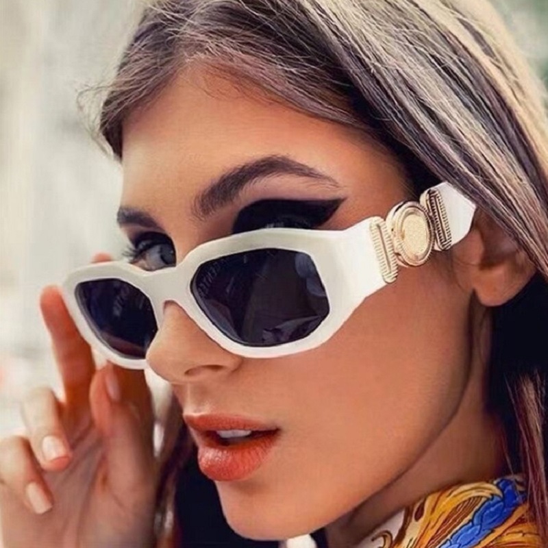 Petites Lunettes de Soleil Rectangulaires pour Homme et Femme, Protections Carrées Retro, Verres UV 400 Rétro Vintage, Accessoire pour Voyage