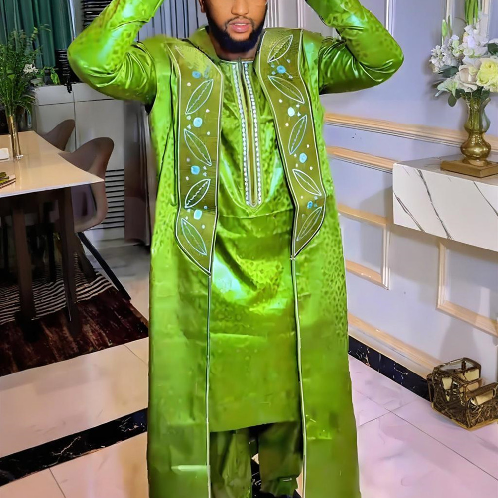 Vêtements africains pour hommes, 3 pièces, hauts à manches longues et pantalons, ensembles Dashiki traditionnels en bazin brodé avec manteau
