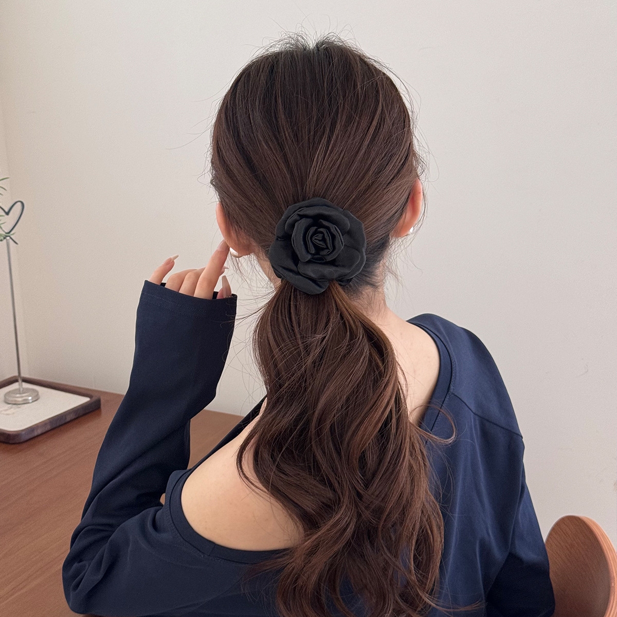Chouchous en tissu camélia à haute élasticité, bandes de cheveux rétro françaises, accessoires de cheveux à la mode pour femmes et filles, nouvelle collection