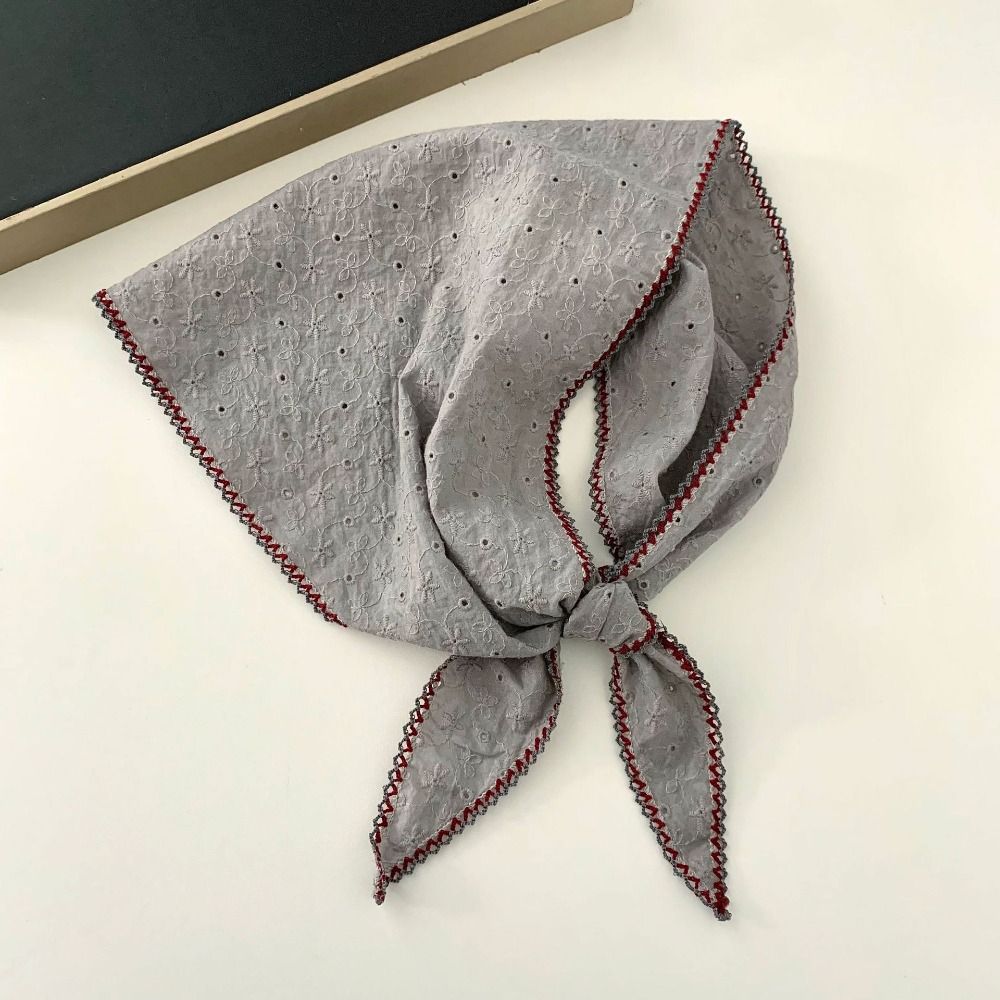 Écharpe en soie brodée de fleurs, douce, vintage, triangulaire, confortable et respirante, pour le cou et la tête, idéale pour l'été