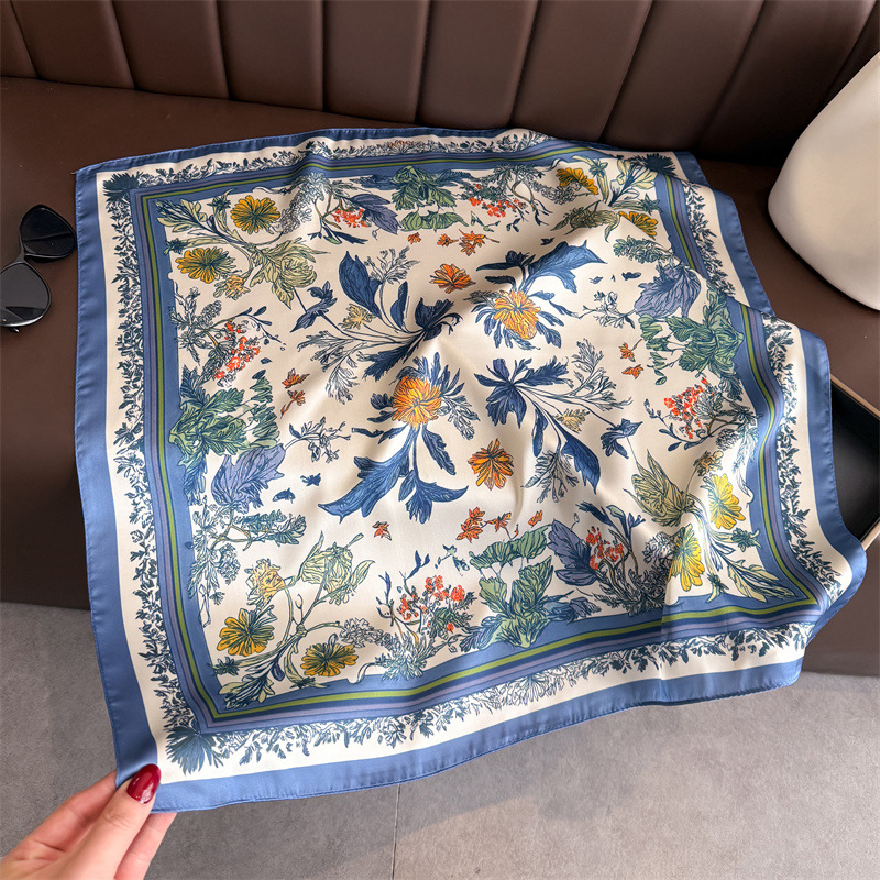 Foulard carré en soie pour femme, imprimé floral de luxe, en satin doux, utilisable comme cache-cou, hijab, bandeau, ou ruban de sac