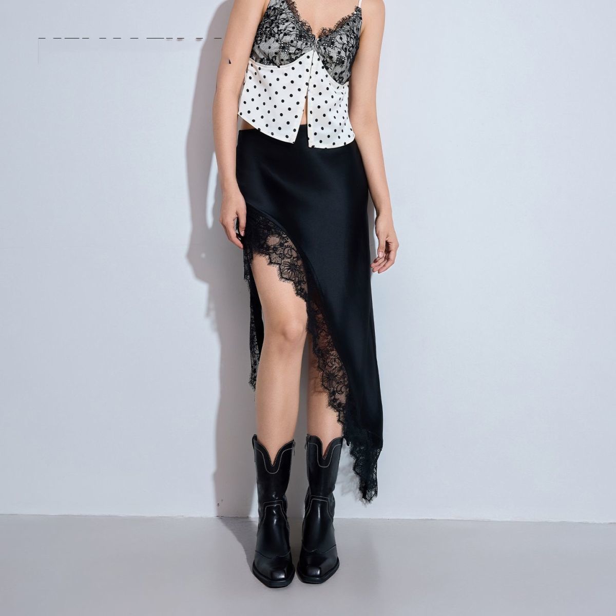 Été noir Satin Jupe Midi femmes dentelle Patchwork Jupe asymétrique taille haute fente couleur unie moulante Club fête Jupe
