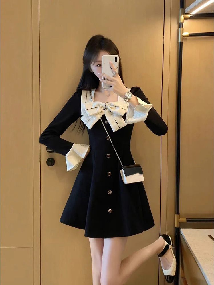 Mini robe française élégante pour femmes, mode, nœud papillon, manches longues, robes noires, boutons chics, col carré décontracté, robes simples